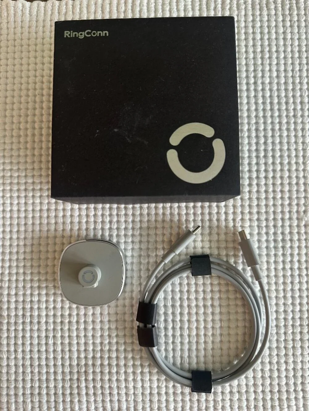 Brand New RingConn Gen 2 Air Smart Ring in Dune Gold, Size 11 + Wireless Charger